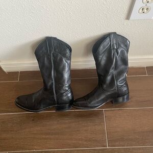 Vintage Frye Black Leather Roper Boots